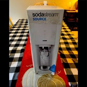 Sodastream Carbonated Drink Maker